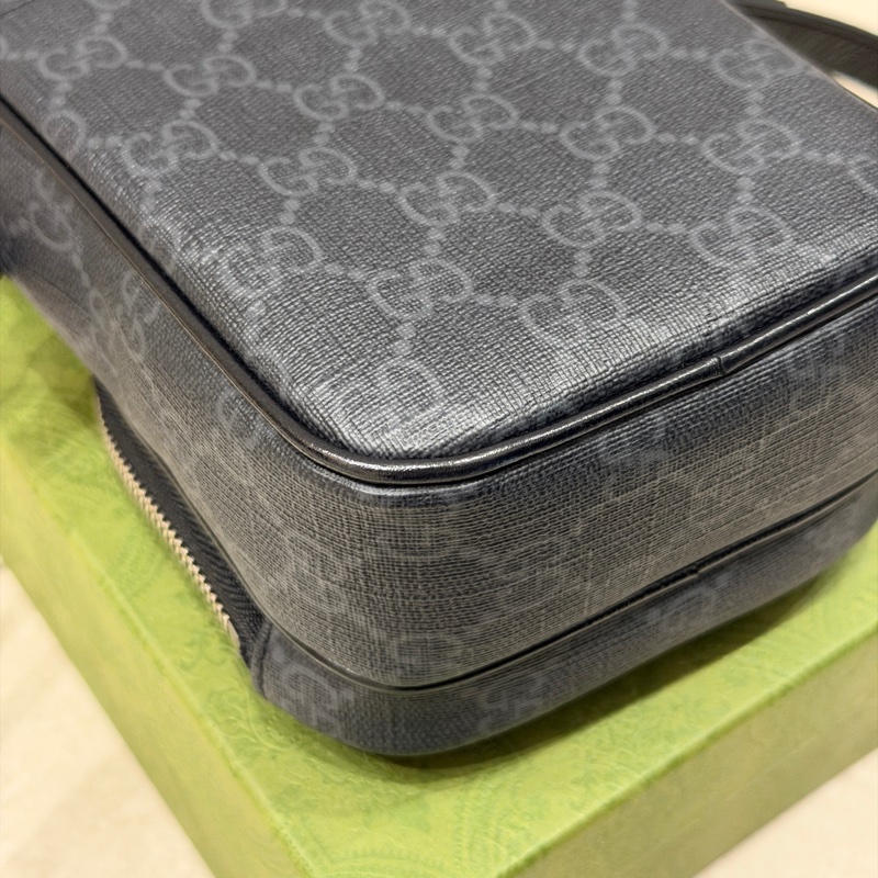 #大全配🈶台灣購證 #99近新 Gucci新款滿版斜挎包 #大手機🉑任務-14