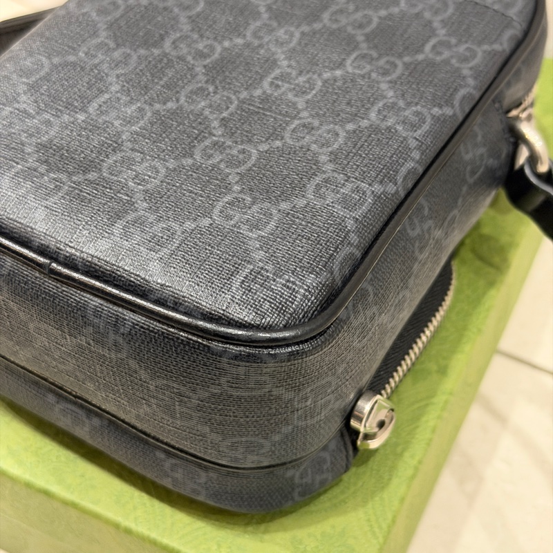 #大全配🈶台灣購證 #99近新 Gucci新款滿版斜挎包 #大手機🉑任務-15