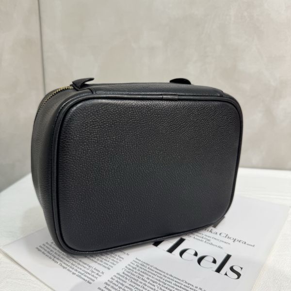 CHANEL 香奈兒魚子醬化妝包-3