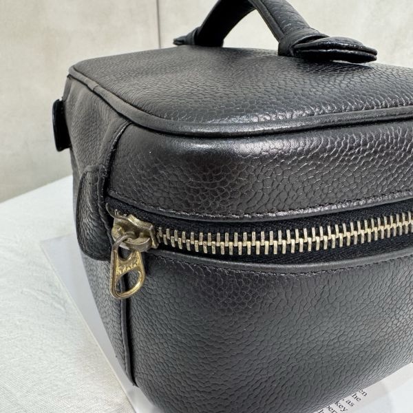 CHANEL 香奈兒魚子醬化妝包-4