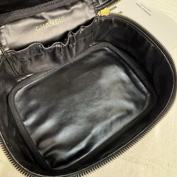 CHANEL 香奈兒魚子醬化妝包-6