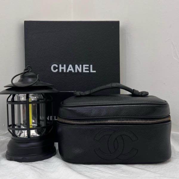 CHANEL 香奈兒魚子醬化妝包-12