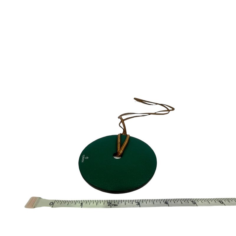 【美收精品】HERMES綠色圓圈皮革吊飾 4-541-6