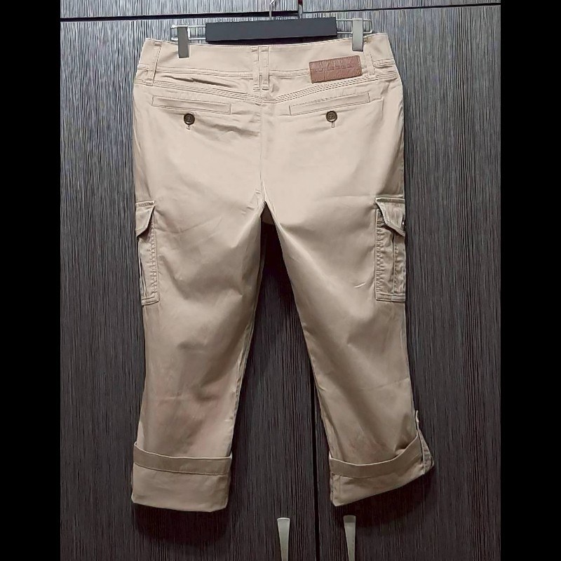 BURBERRY 博柏利 LONDON 牛皮標 女卡其多口袋彈性褲管反折八分褲38號-1