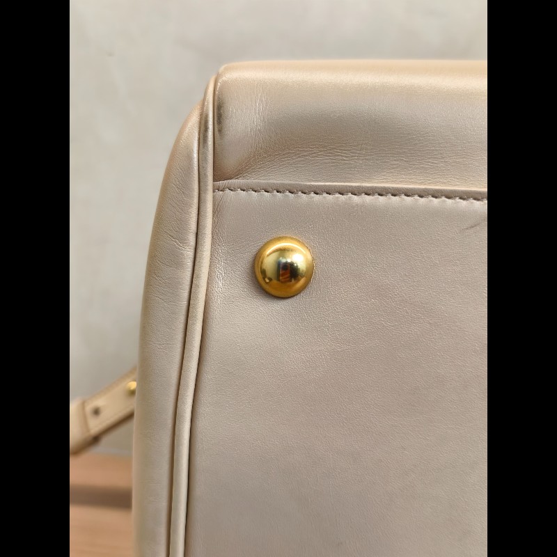 YSL 波士頓手提包 裸色 底長約31cm-31