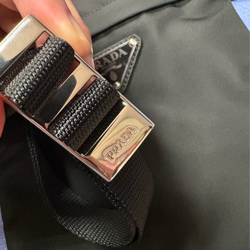 （9成新）PRADA 側背包 2VH059-11