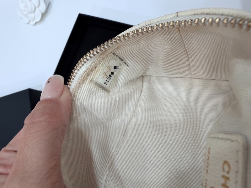 Chanel 香奈兒 vanity mini 白雪公主 化妝盒 小廢包 小盒子 口紅包 化妝包 斜背包 肩背包 手提包-17