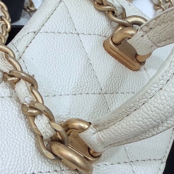 Chanel 香奈兒 vanity mini 白雪公主 化妝盒 小廢包 小盒子 口紅包 化妝包 斜背包 肩背包 手提包-30