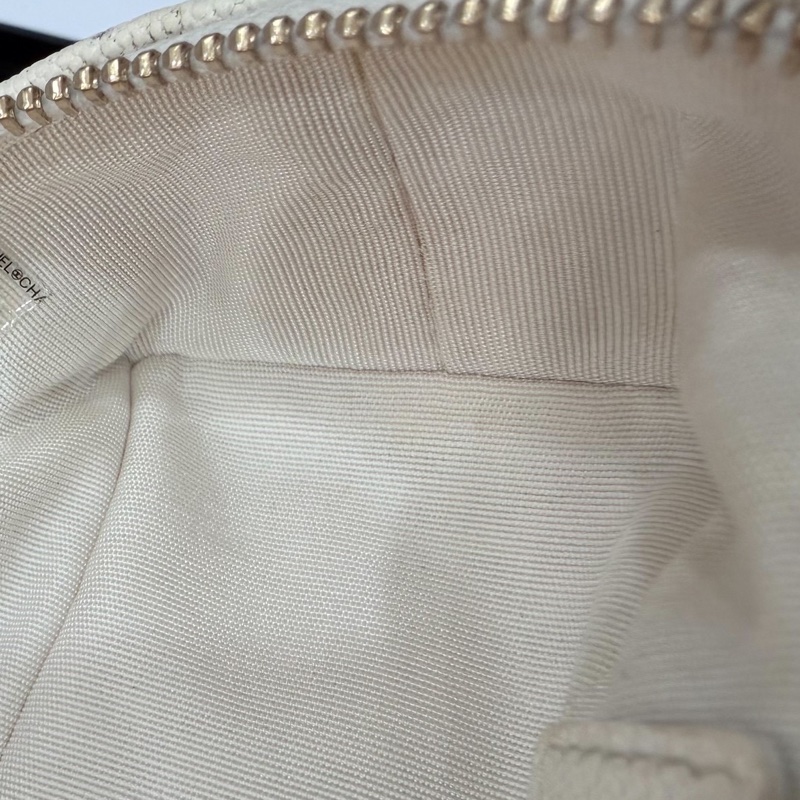 Chanel 香奈兒 vanity mini 白雪公主 化妝盒 小廢包 小盒子 口紅包 化妝包 斜背包 肩背包 手提包-35