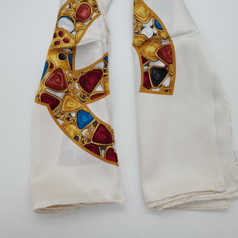 絕美❤️超稀有｜Chanel 香奈兒 CC Logo 復古 米色 彩色珠寶 絲巾 大方巾 披肩 圍巾-4