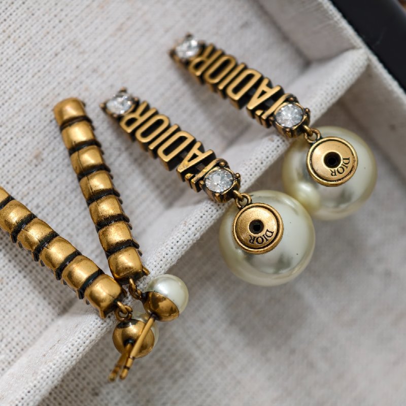 Dior 迪奧 字母珍珠耳釘 98-99新 輕微使用痕跡-3