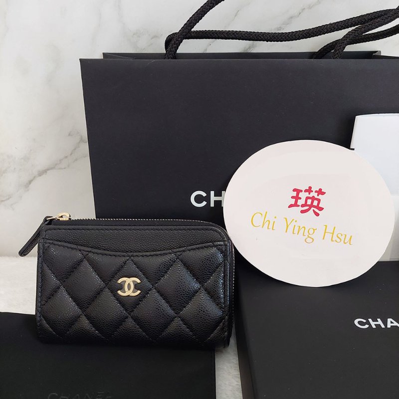CHANEL經典金色雙C 🎀現貨實拍 🎀 LOGO菱格粒紋牛皮L型拉鍊卡夾/零錢包(黑色AP3179B)全新品-4