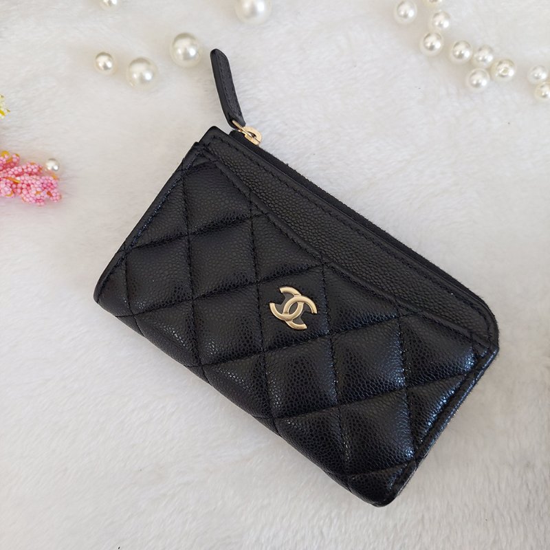 CHANEL經典金色雙C 🎀現貨實拍 🎀 LOGO菱格粒紋牛皮L型拉鍊卡夾/零錢包(黑色AP3179B)全新品-14