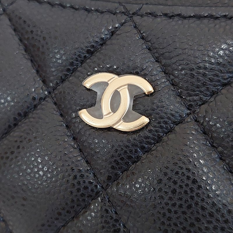 CHANEL經典金色雙C 🎀現貨實拍 🎀 LOGO菱格粒紋牛皮L型拉鍊卡夾/零錢包(黑色AP3179B)全新品-43