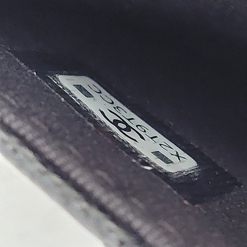 CHANEL經典金色雙C 🎀現貨實拍 🎀 LOGO菱格粒紋牛皮L型拉鍊卡夾/零錢包(黑色AP3179B)全新品-54