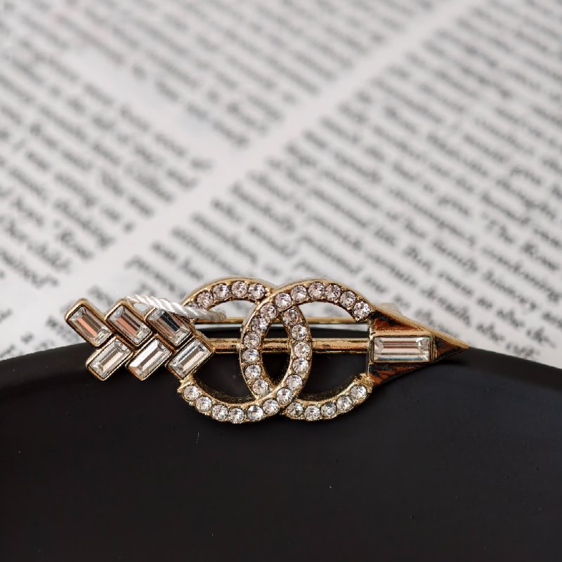 Chanel香奈儿丘比特 滿鑽胸針 B23S 輕微使用痕跡 98-99新-2