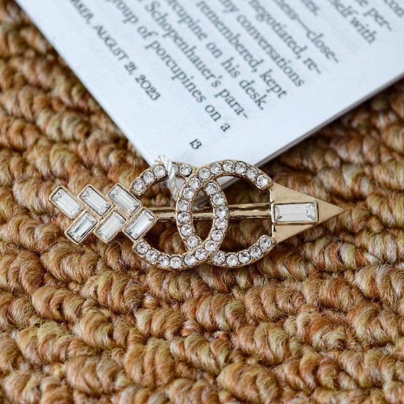 Chanel香奈儿丘比特 滿鑽胸針 B23S 輕微使用痕跡 98-99新-3