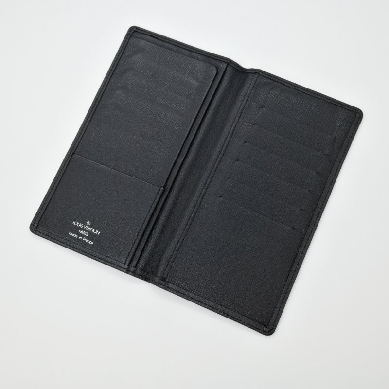 Louis Vuitton 路易威登 Taiga 黑色 牛皮 男用長夾-2