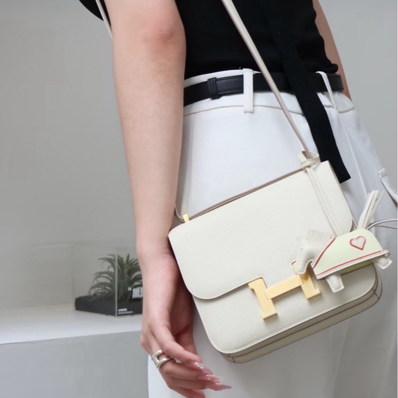 Hermes 康康19 奶昔白 金釦 W刻 Epsom皮 全新-3