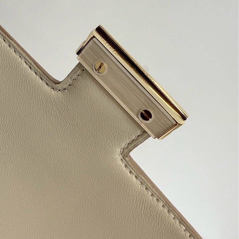 Hermes 康康19 奶昔白 金釦 W刻 Epsom皮 全新-15