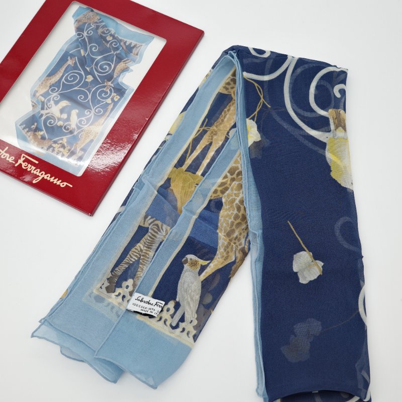 Ferragamo 海軍藍  動物紋 100%絲綢 圍巾-0