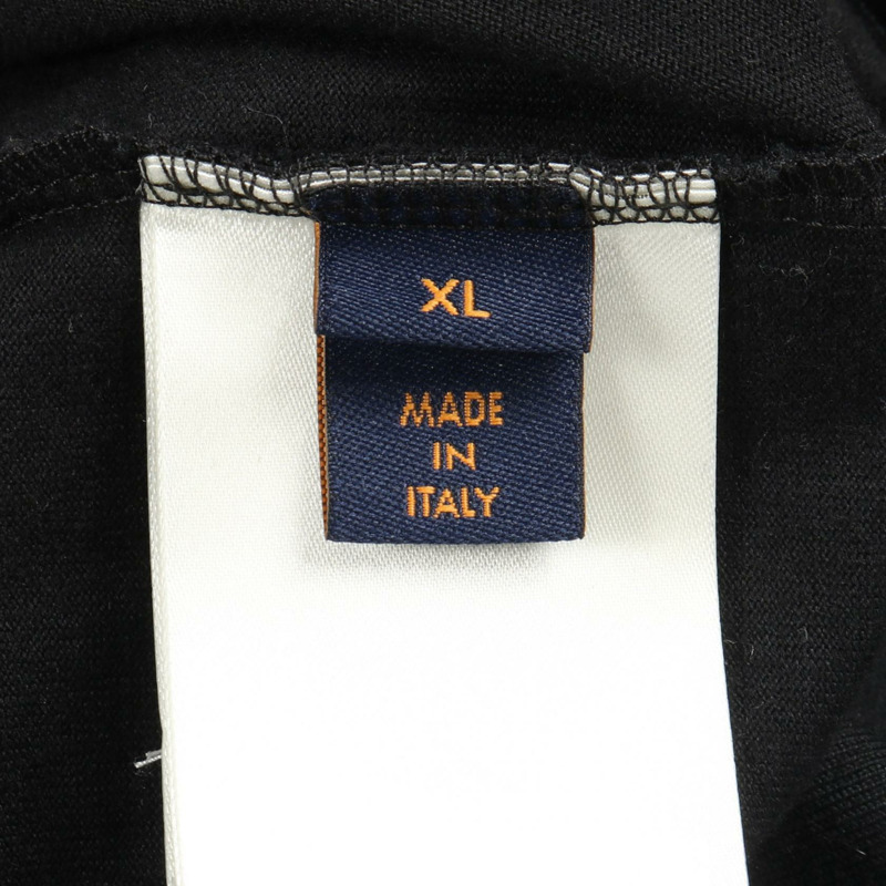 路易威登 (LOUIS VUITTON) 黑色純棉T卹，男士XL碼，內裡朝外印有LV壓紋logo，二手。-4