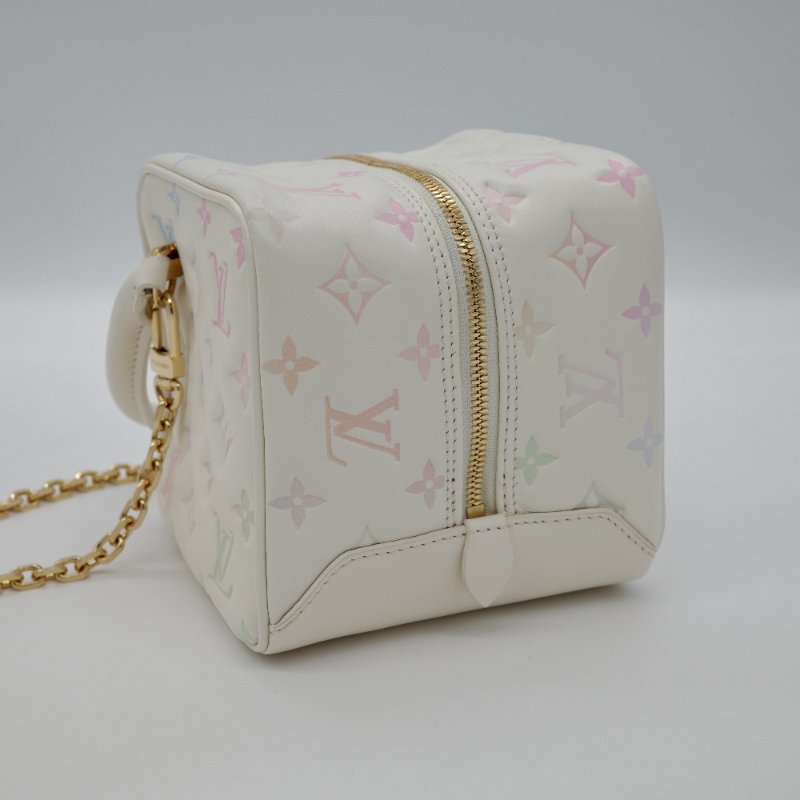 Louis Vuitton 路易威登 New Square 米色 炫彩 小羊皮 方形 托特單肩包 斜挎包-2