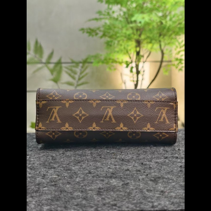 LV路易威登 Sac Plat BB老花琴譜包-6