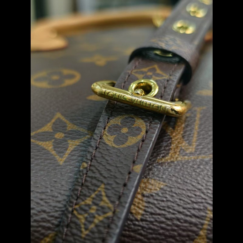 LV路易威登 Sac Plat BB老花琴譜包-9