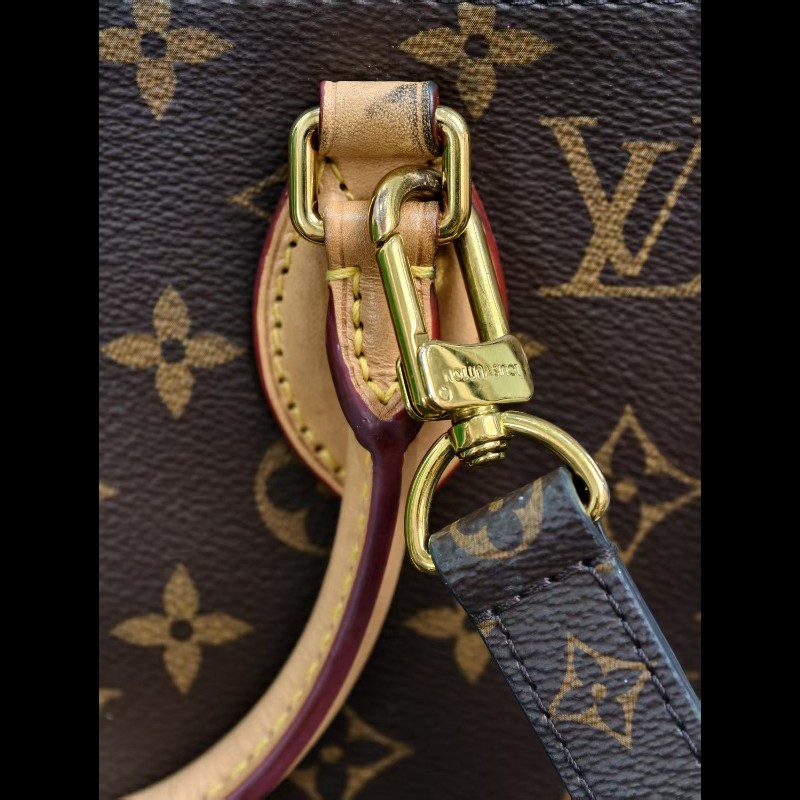 LV路易威登 Sac Plat BB老花琴譜包-15