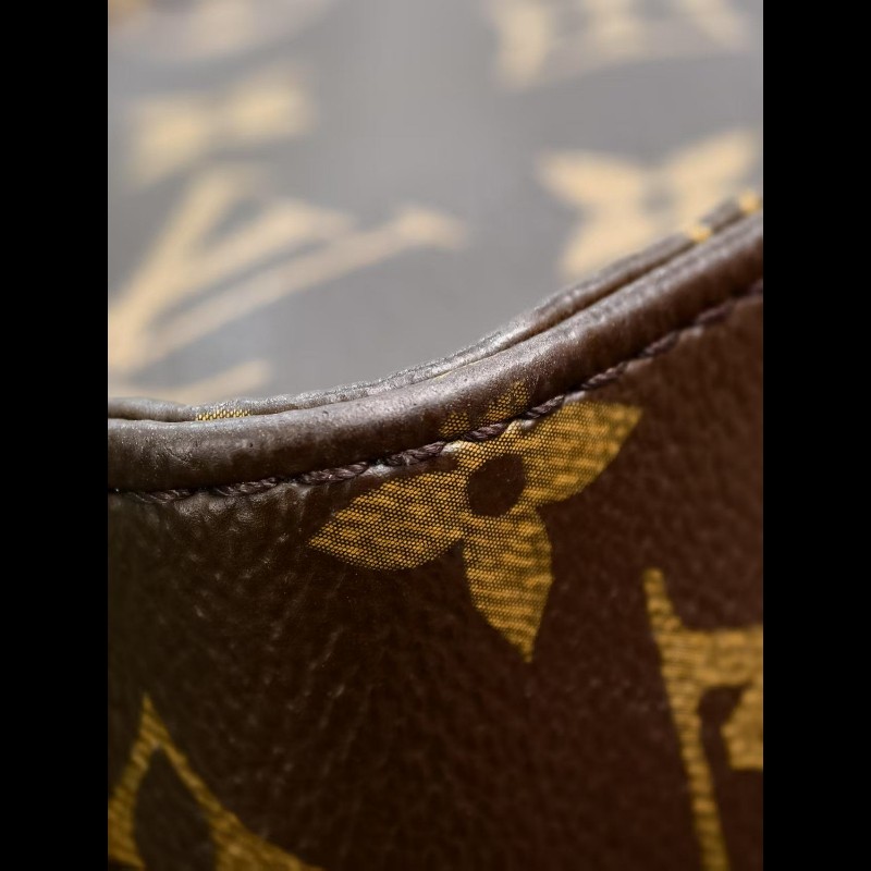 LV路易威登 Sac Plat BB老花琴譜包-23