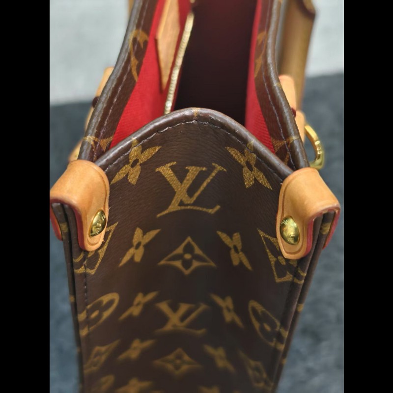 LV路易威登 Sac Plat BB老花琴譜包-30