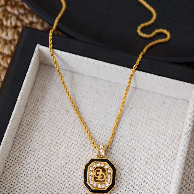 Dior 中古項鍊 正常使用痕跡 97新-1