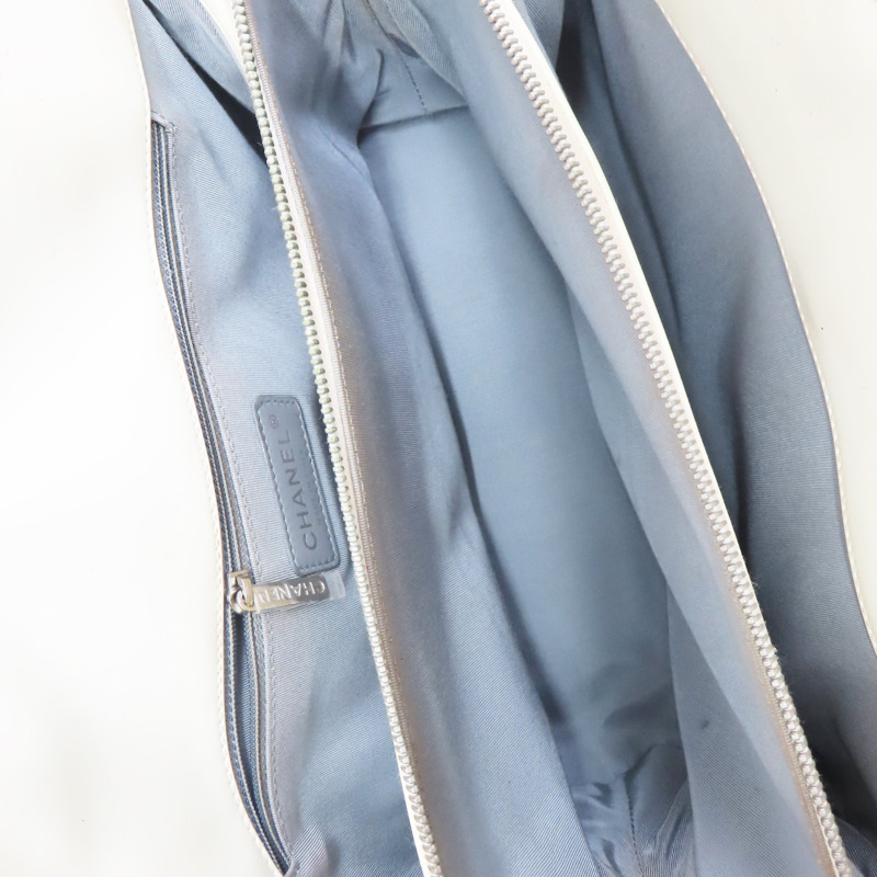 白色 牛皮 BOY 肩背包 銀釦【CHANEL 香奈兒】-4