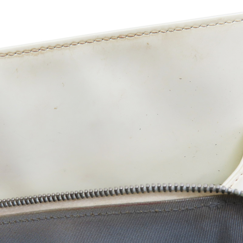 白色 牛皮 BOY 肩背包 銀釦【CHANEL 香奈兒】-14