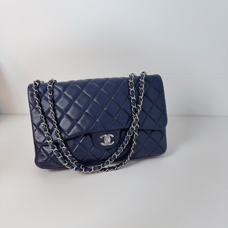 Chanel 香奈兒 深藍色羊皮風琴封蓋包-0