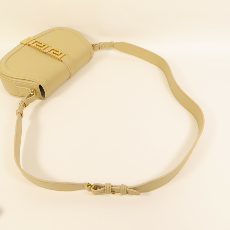 VERSACE 牛皮皮革Greca Goddness金扣肩背袋-6