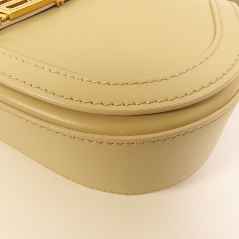 VERSACE 牛皮皮革Greca Goddness金扣肩背袋-13