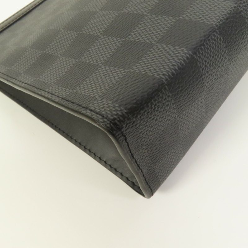 LOUIS VUITTON Damier Graphite Pochette Voyage MM銀扣手拿包-12