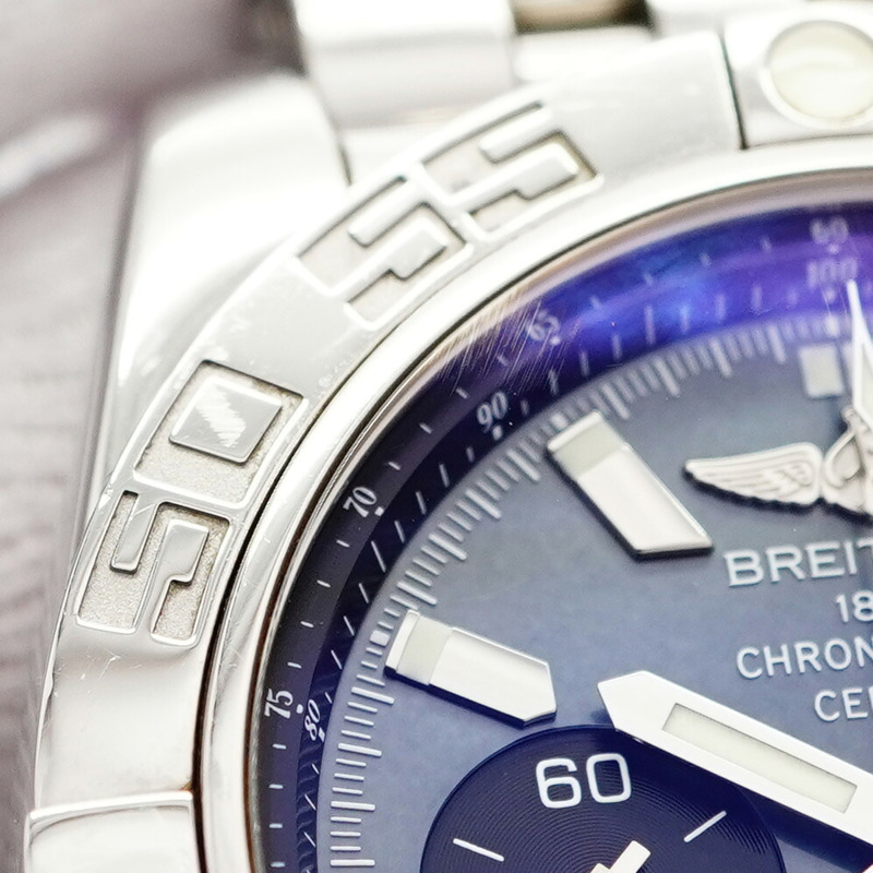 百年靈 Chronomat AB01114K 黑色錶盤男士腕錶-7