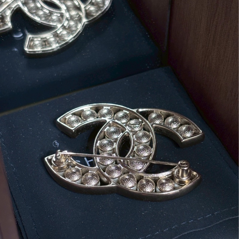 Chanel雙C爆款珍珠胸針-3