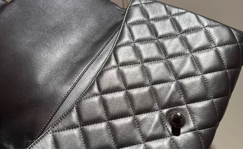 CHANEL CLASSIC FLAG-7