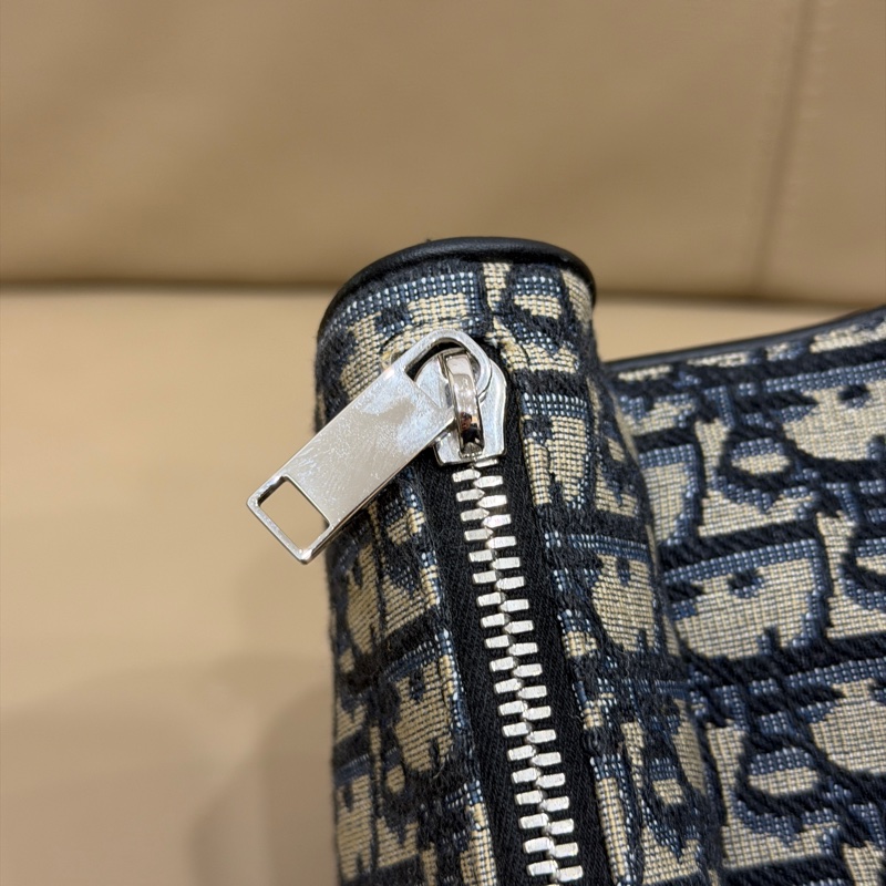 🈶購證 #全網最低💰 #櫃上在售12.5萬 Dior saddle新款老花馬鞍包 黃金尺寸長夾可入🔥-29