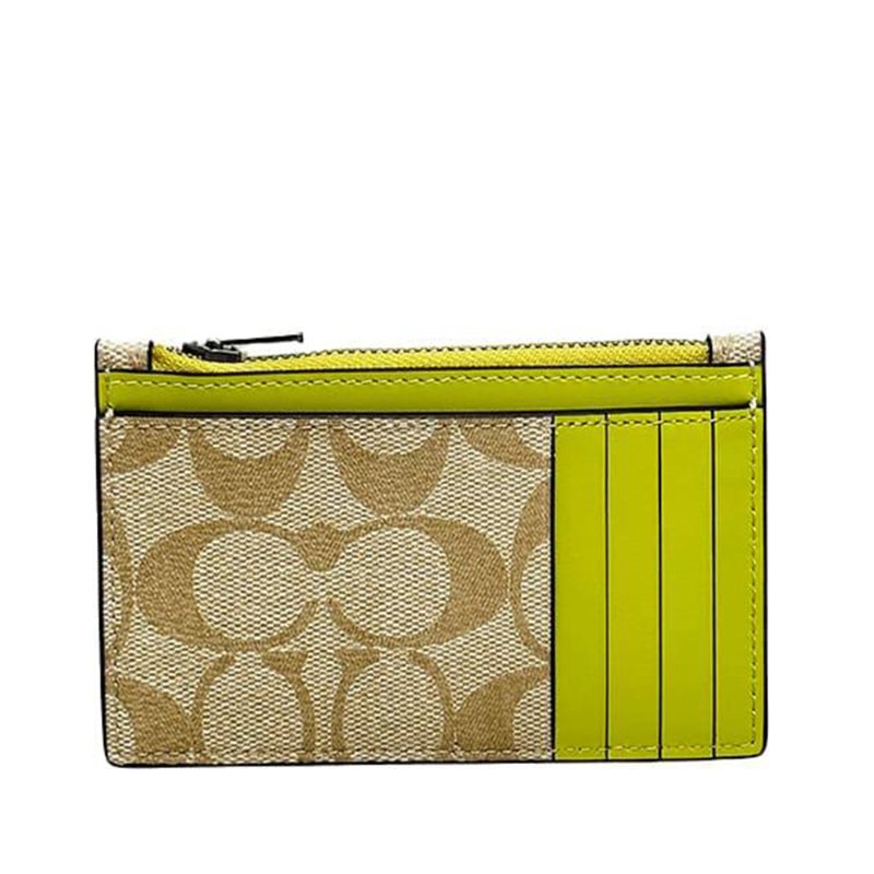 【COACH】滿版LOGO拉鍊零錢包-卡其黃-0