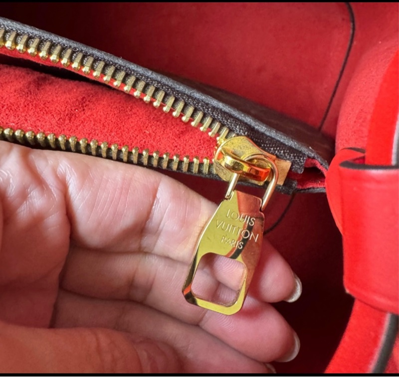 正品LV 帆布印花牛皮鑲飾束口斜背/肩背水桶包-28