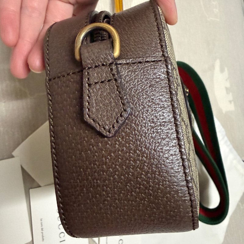 GUCCI Neo Vintage GG Suprem  經典虎頭印花皮革斜背/相機包(咖)-2