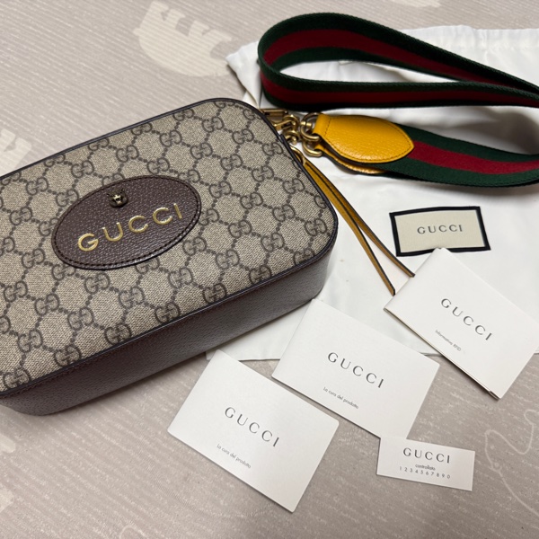 GUCCI Neo Vintage GG Suprem  經典虎頭印花皮革斜背/相機包(咖)-16