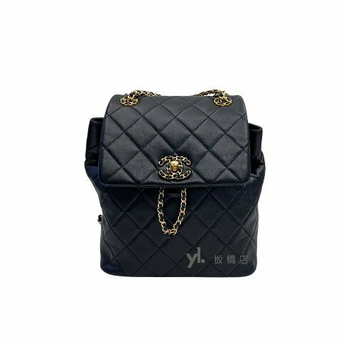Chanel包包 19黑羊皮金扣後背包AS4762