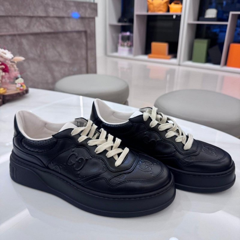 *SHIHNA名牌精品* Gucci Embossed Sneaker 壓紋運動鞋 7 僅試穿-1