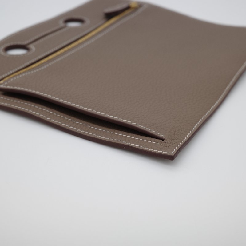 Hermès 愛馬仕 POCHETTE RACKPOCKET 25  大象灰 TOGO 18 ETOUPE 牛皮-6